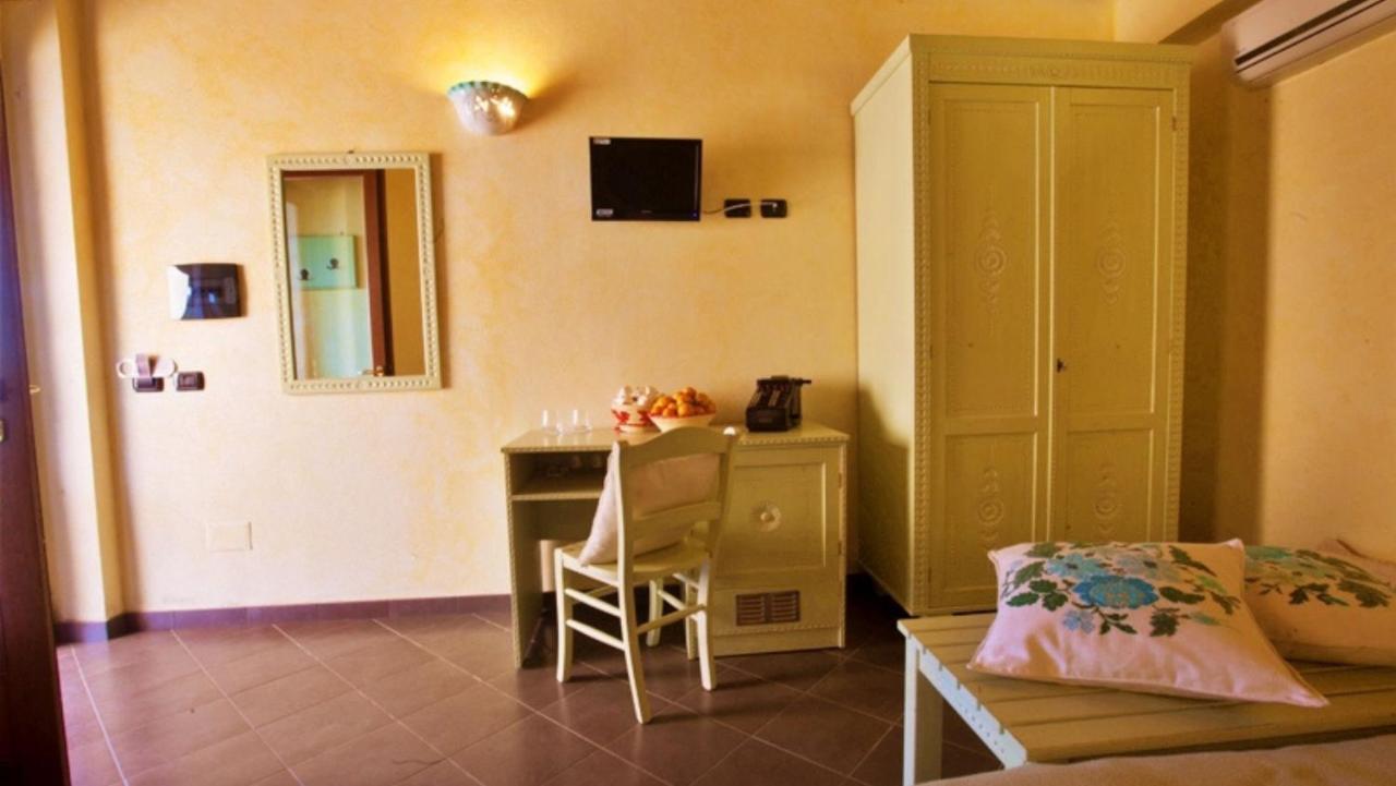 Agriturismo Sa Mandra Casa Minnina Luaran gambar